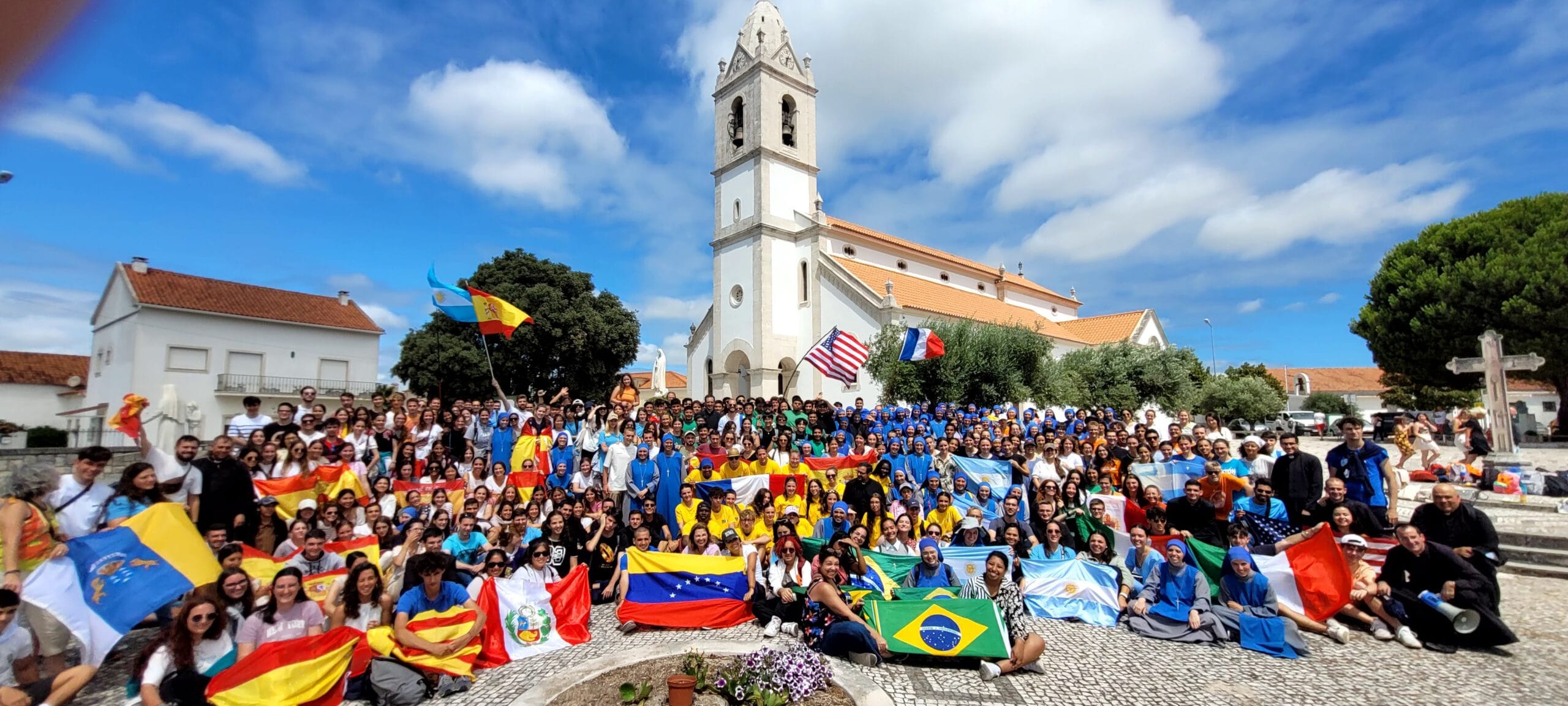 Portugal Reunion de la Familia Religiosa en la JMJ scaled 1 - IVE America